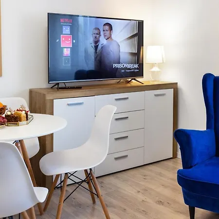 Apartment Aleja 69 Premium