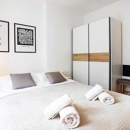 Apartment Aleja 69 Premium *